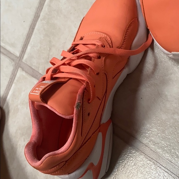 Puma shoes - Picture 2 of 6